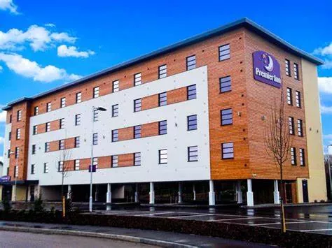 Jekleni okvirski strukturni hotel